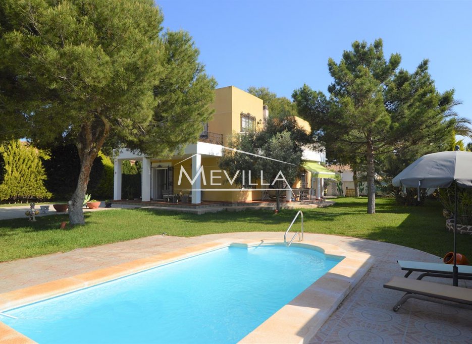 Salg (Resales) - Villa - Orihuela Costa - Punta Prima