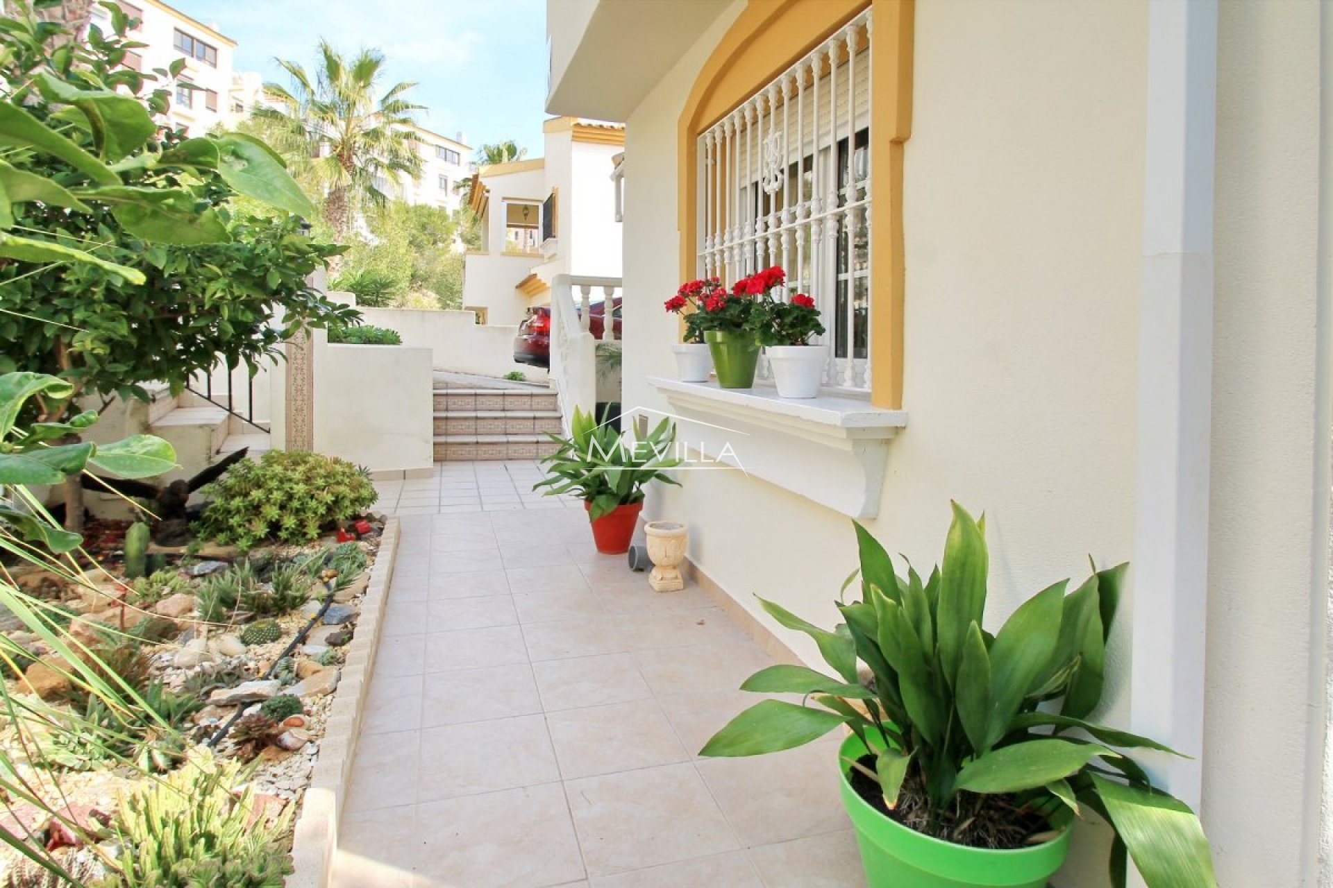 Salg (Resales) - Villa - Orihuela Costa - Villamartin