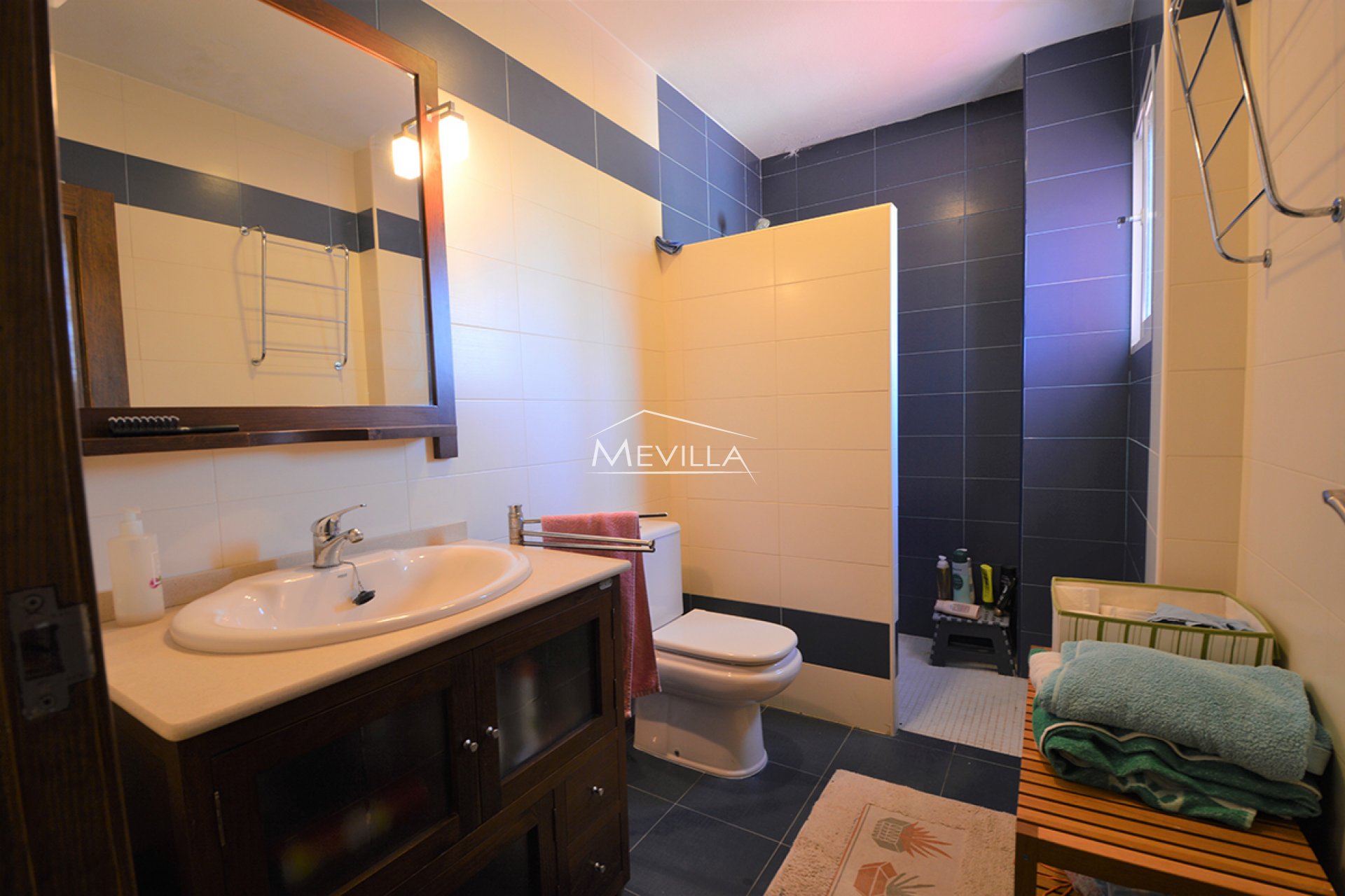 Salg (Resales) - Villa - Orihuela Costa - Villamartin
