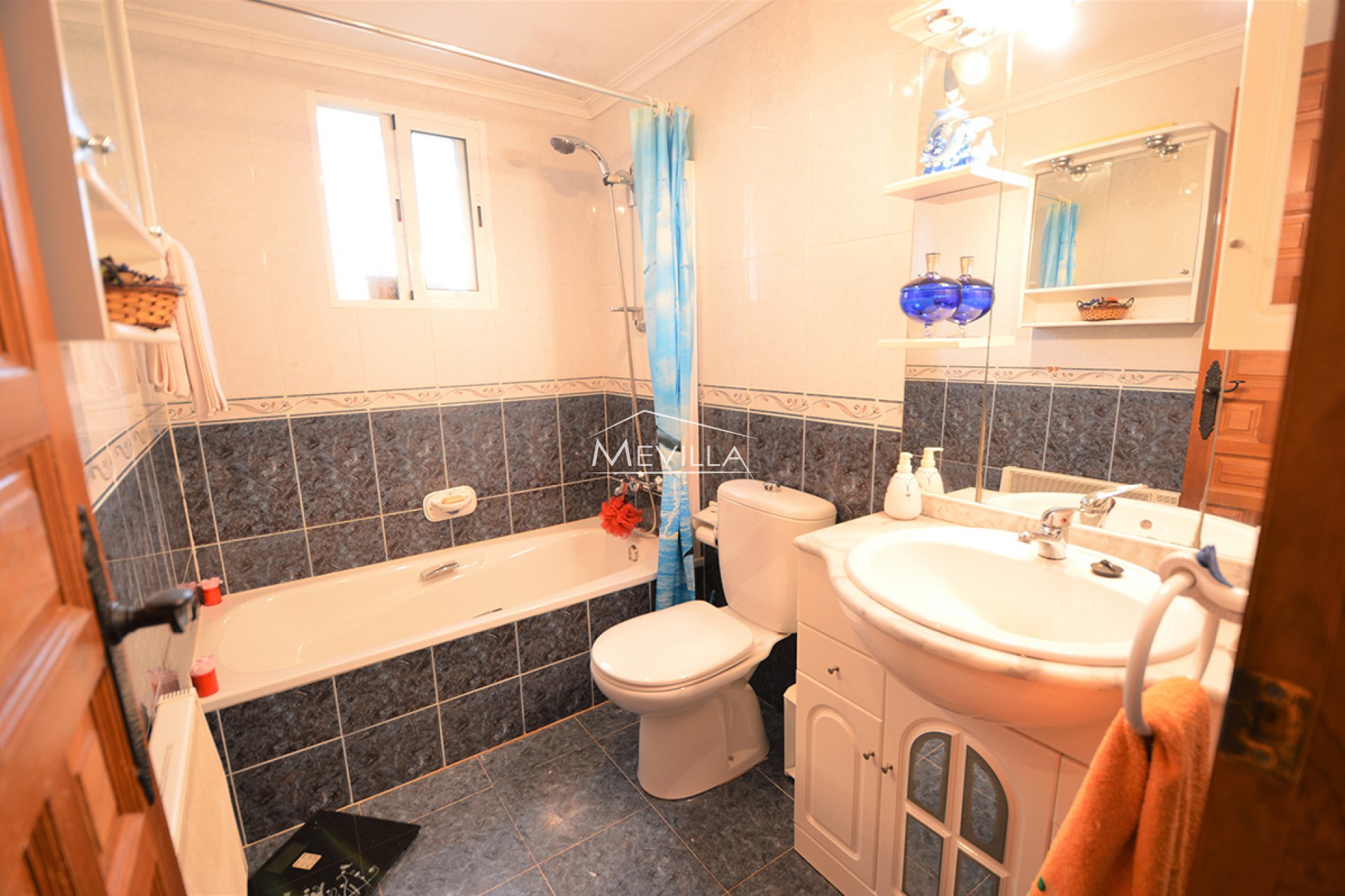 Salg (Resales) - Villa - Orihuela Costa - Villamartin