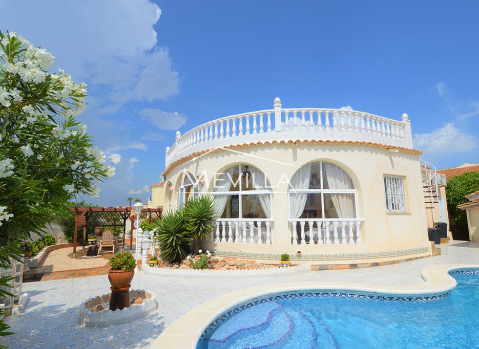 Salg (Resales) - Villa - Orihuela Costa - Villamartin