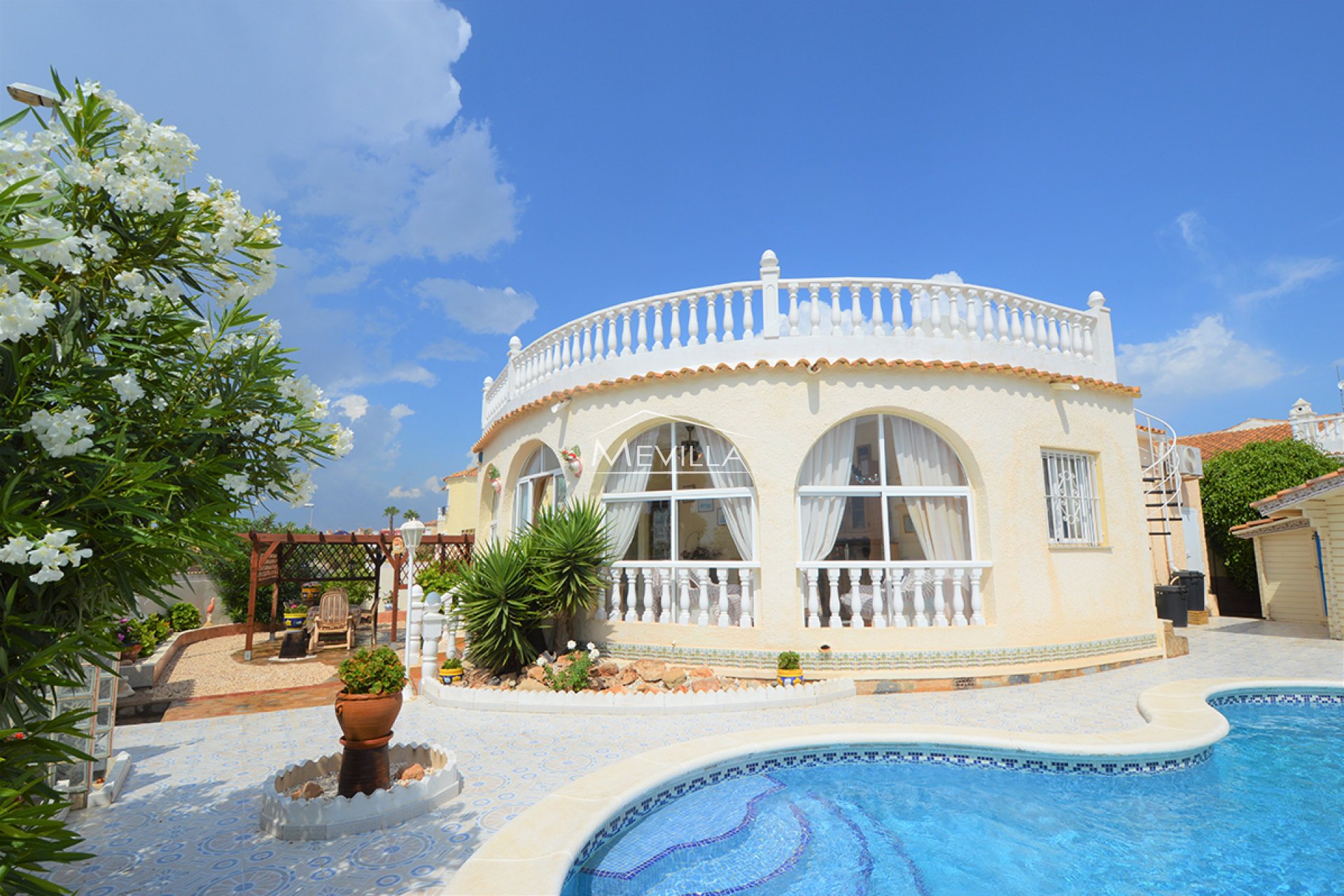 Salg (Resales) - Villa - Orihuela Costa - Villamartin