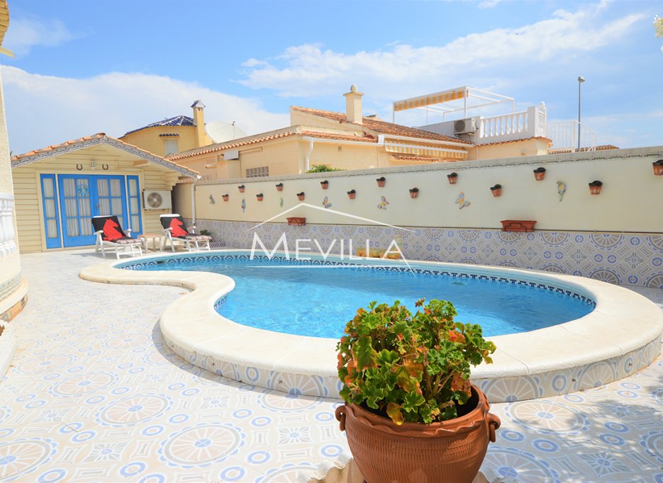 Salg (Resales) - Villa - Orihuela Costa - Villamartin