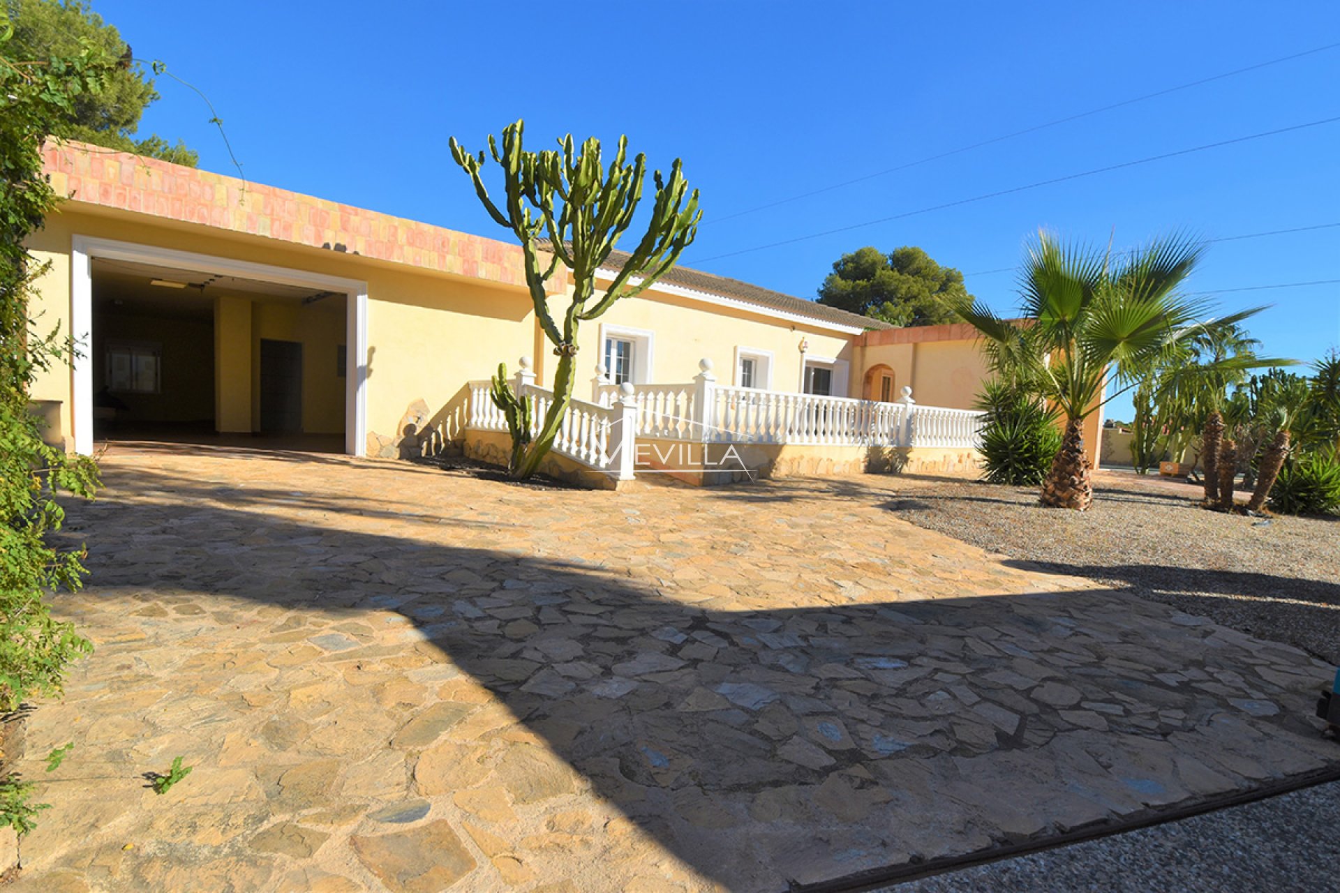 Salg (Resales) - Villa - Orihuela Costa - Villamartin