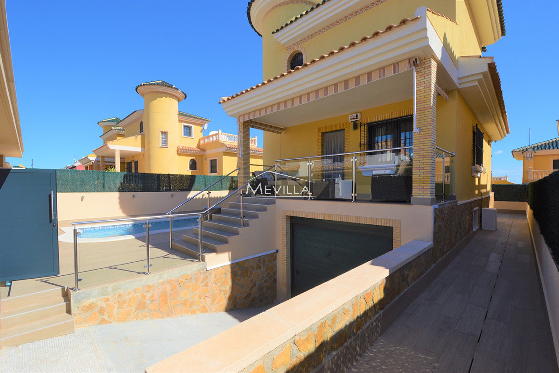 Salg (Resales) - Villa - Orihuela Costa - Villamartin