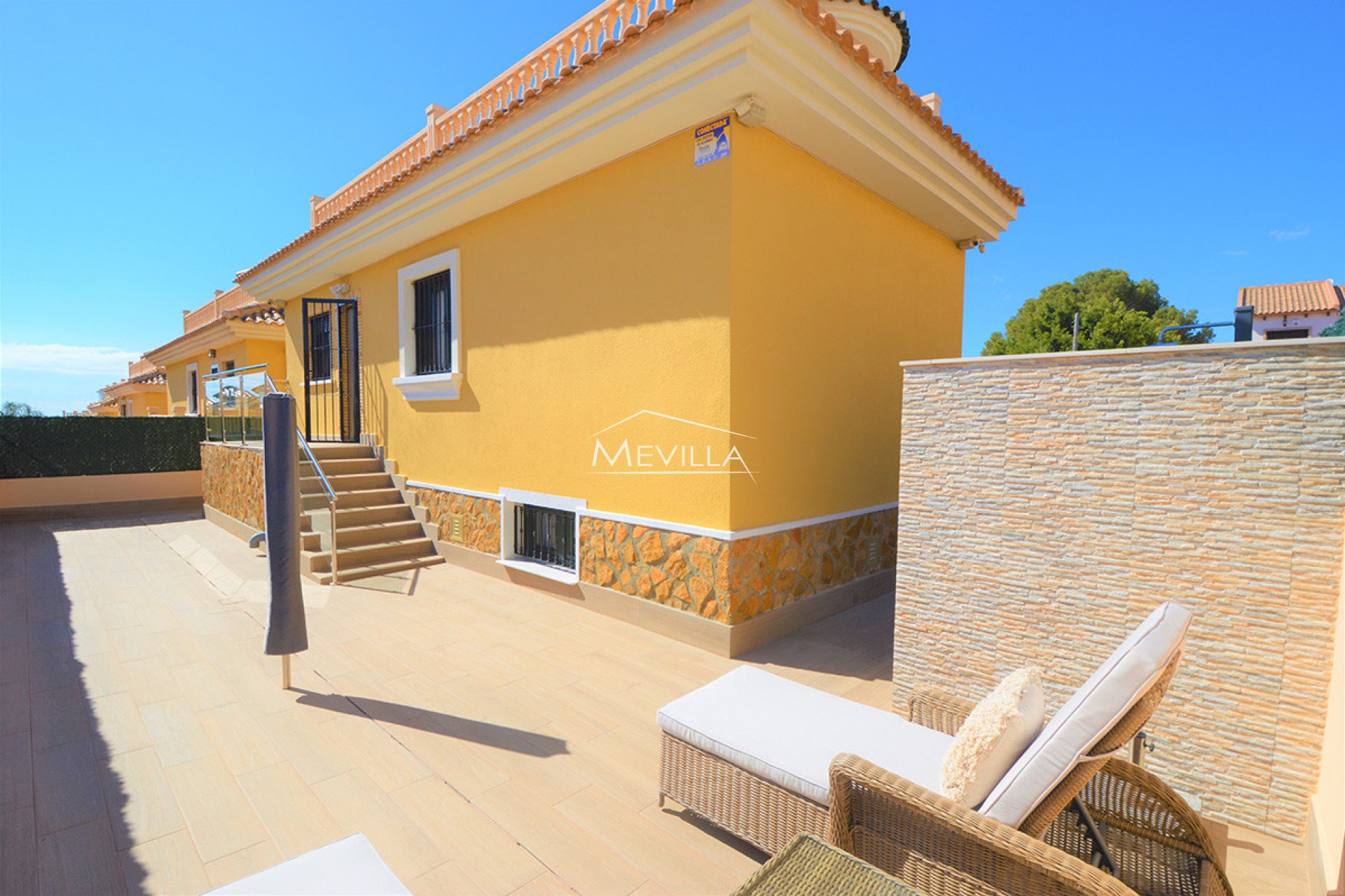 Salg (Resales) - Villa - Orihuela Costa - Villamartin