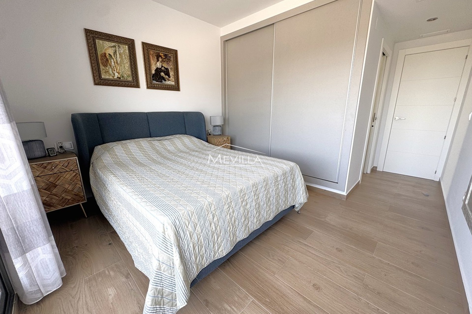 Salg (Resales) - Villa - Orihuela Costa - Villamartin