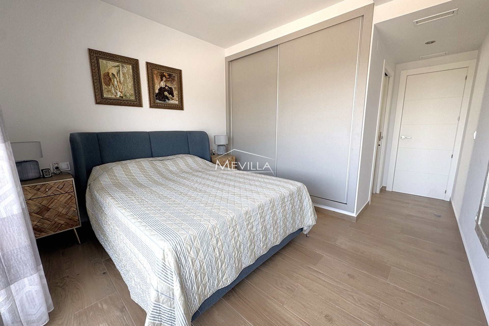 Salg (Resales) - Villa - Orihuela Costa - Villamartin