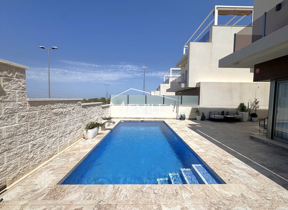 Salg (Resales) - Villa - Orihuela Costa - Villamartin