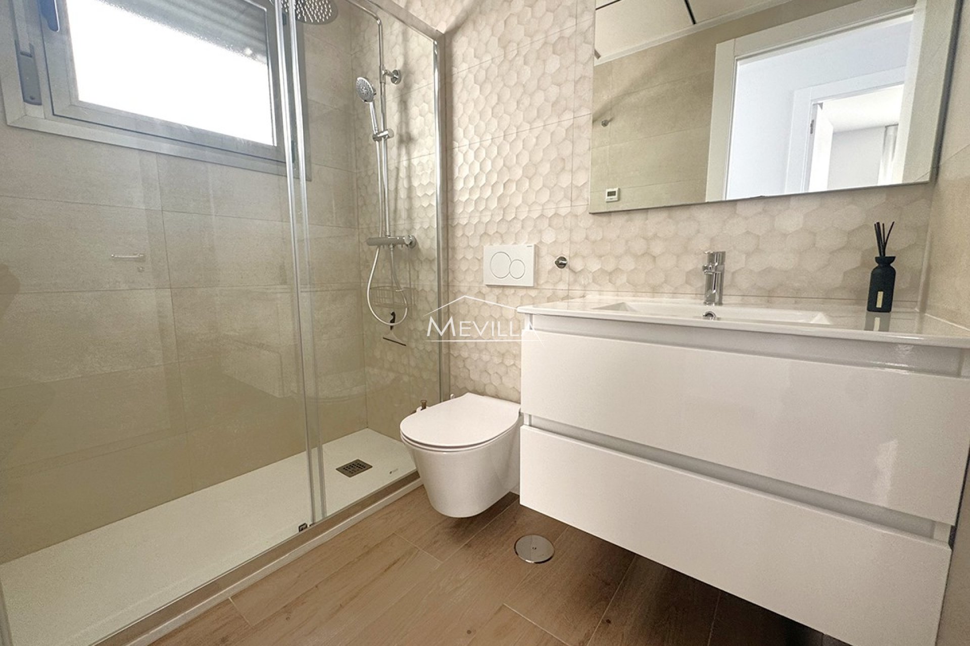 Salg (Resales) - Villa - Orihuela Costa - Villamartin
