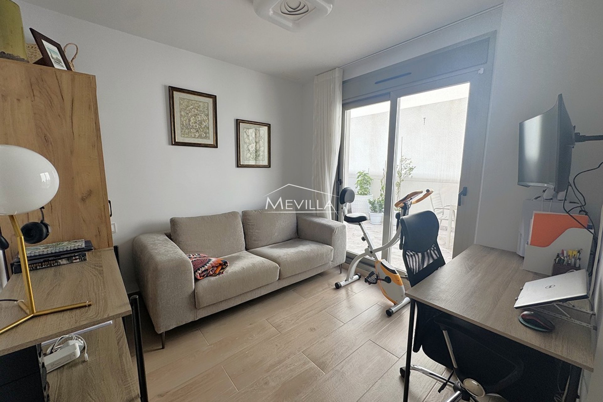 Salg (Resales) - Villa - Orihuela Costa - Villamartin