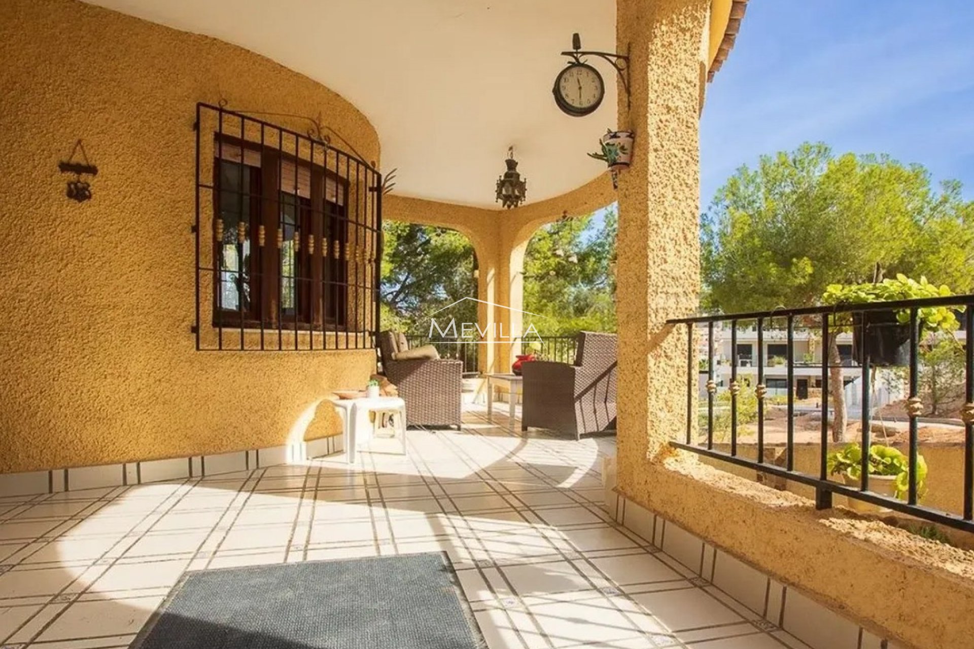 Salg (Resales) - Villa - Orihuela Costa - Villamartin