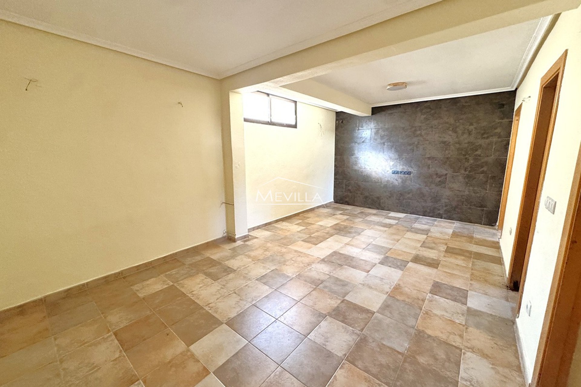 Salg (Resales) - Villa - Orihuela Costa - Villamartin