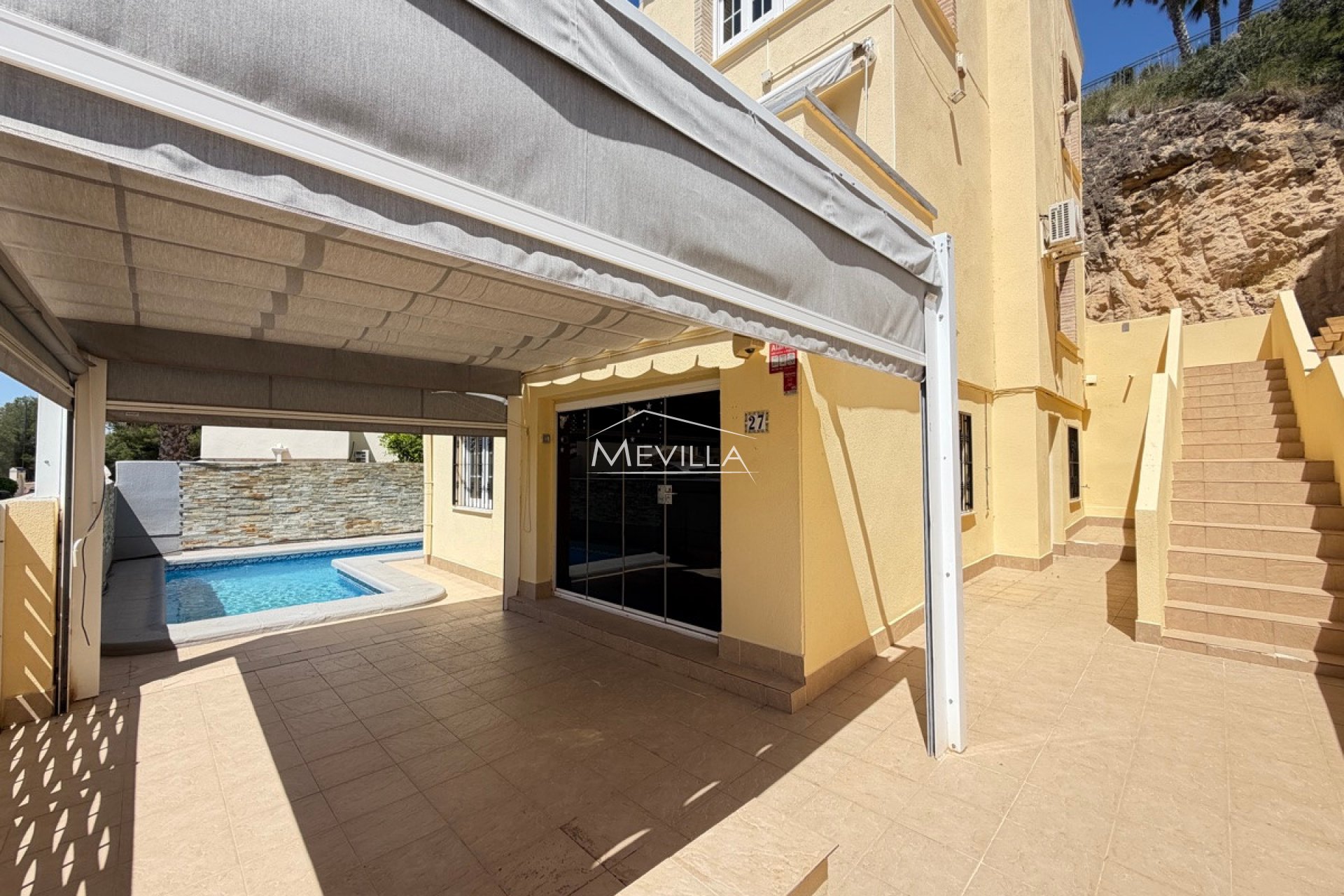 Salg (Resales) - Villa - Orihuela Costa - Villamartin