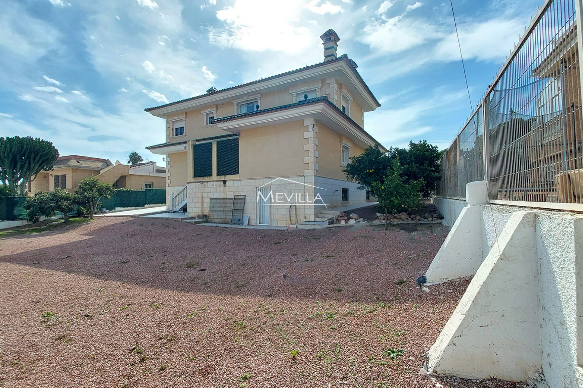 Salg (Resales) - Villa - Torrevieja - Los Balcones