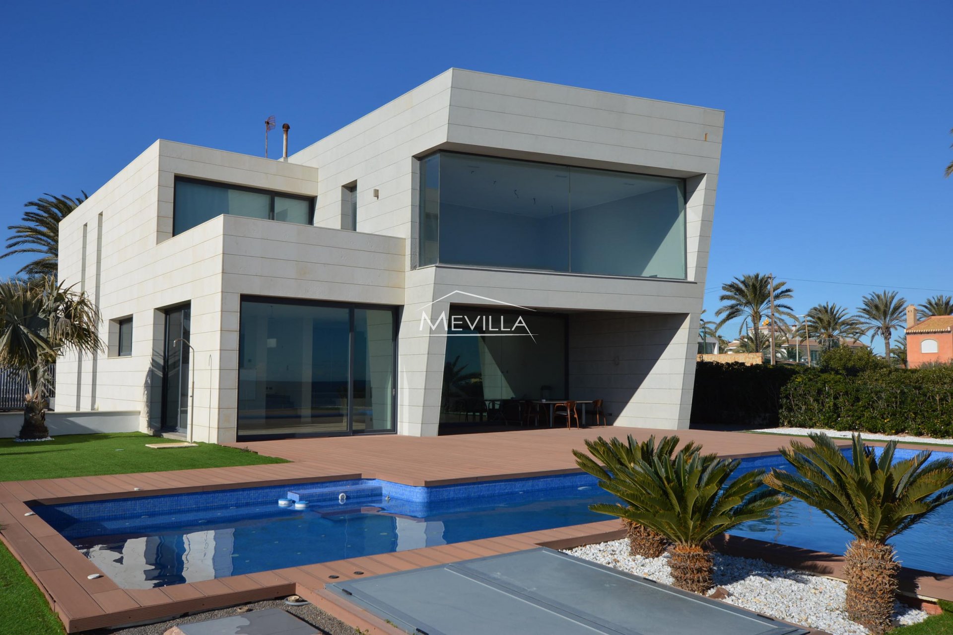 The luxury villa in Cabo Roig 