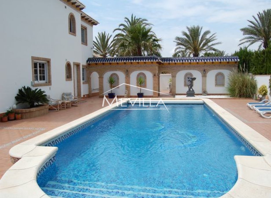 The luxury villa in Cabo Roig