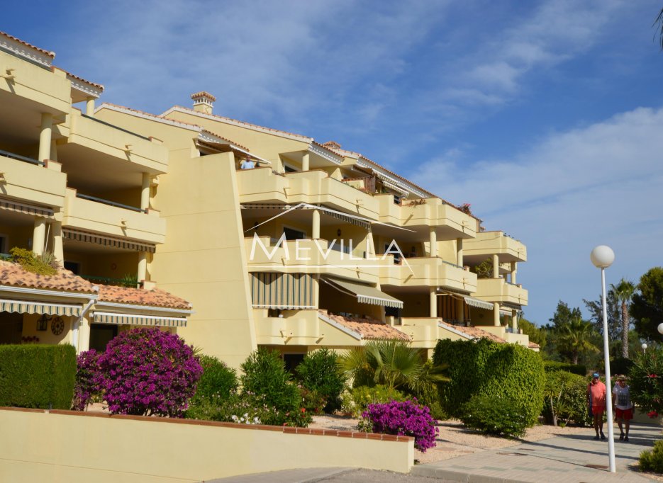 THE PENTHOUSE ON THE FIRST LINE OF THE GOLF COURSE