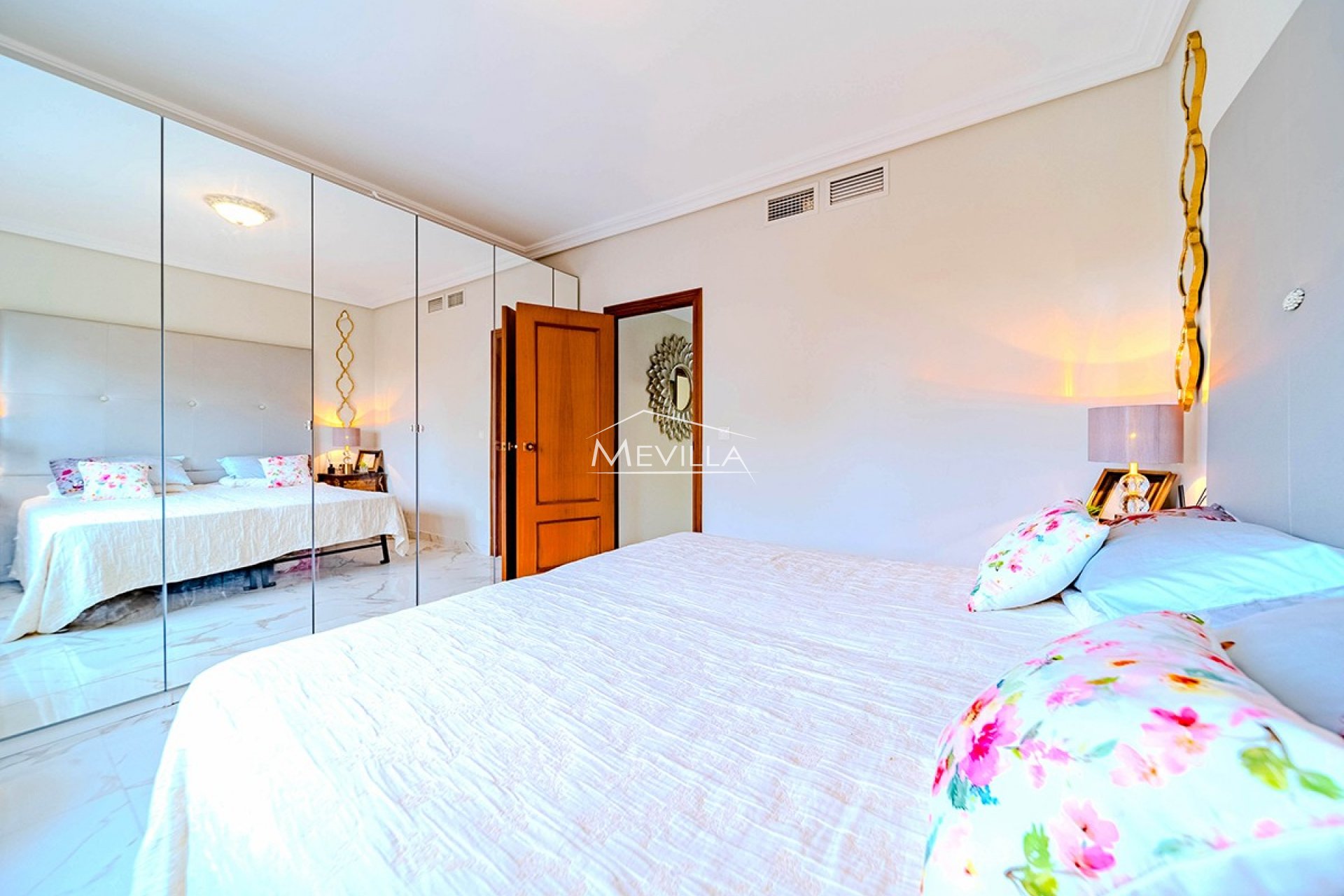 Verkäufe - Villa - Orihuela Costa - Campoamor