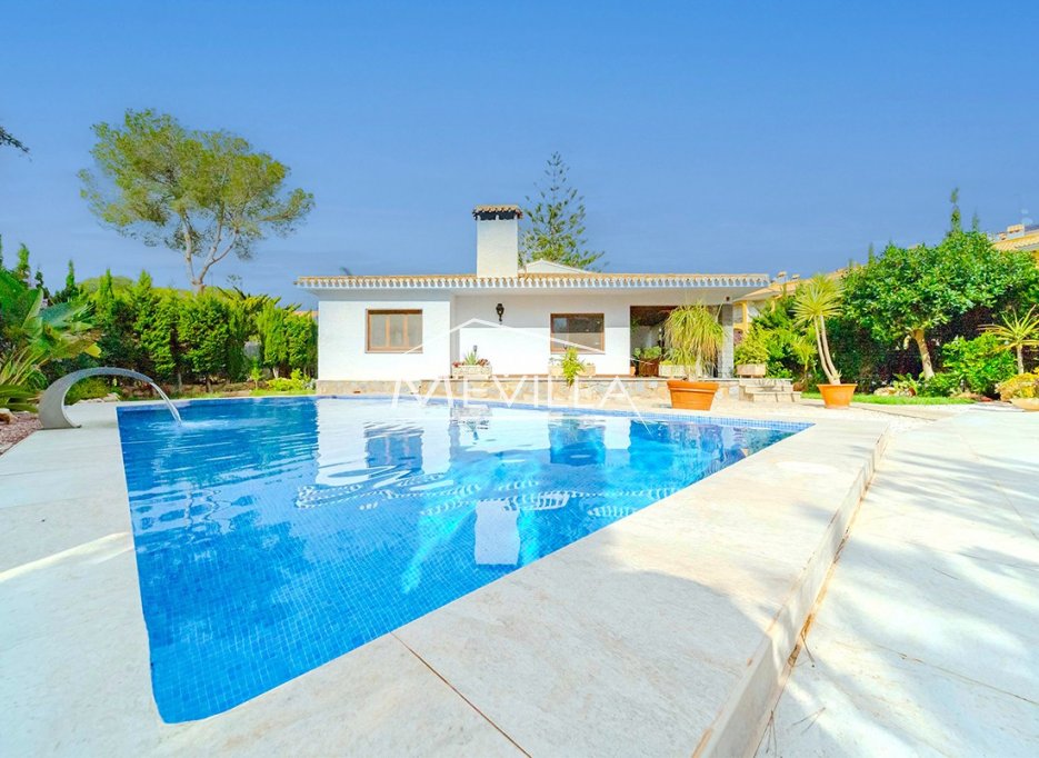 Verkäufe - Villa - Orihuela Costa - Campoamor