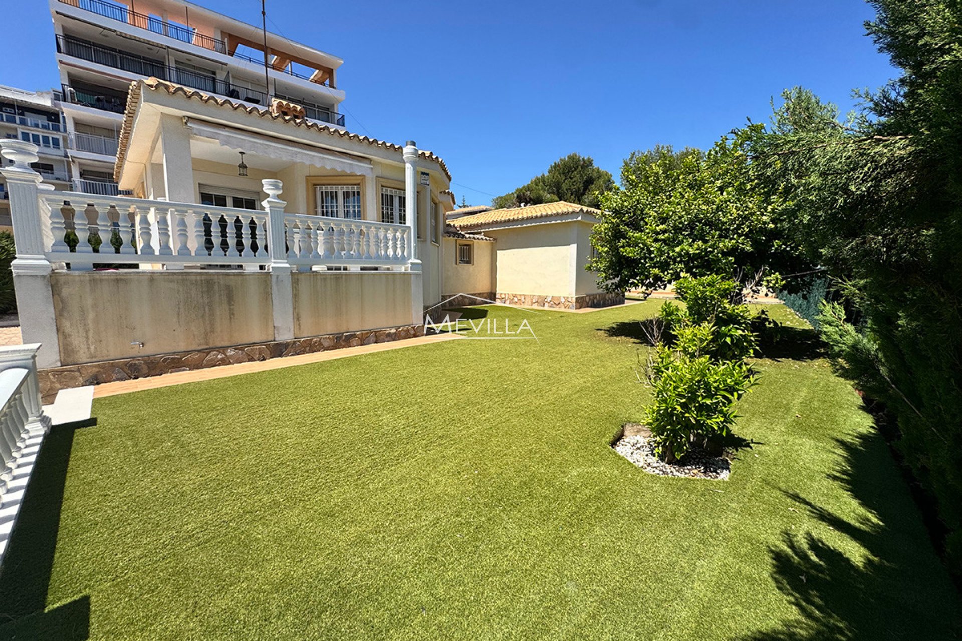 Verkäufe - Villa - Orihuela Costa - La Zenia