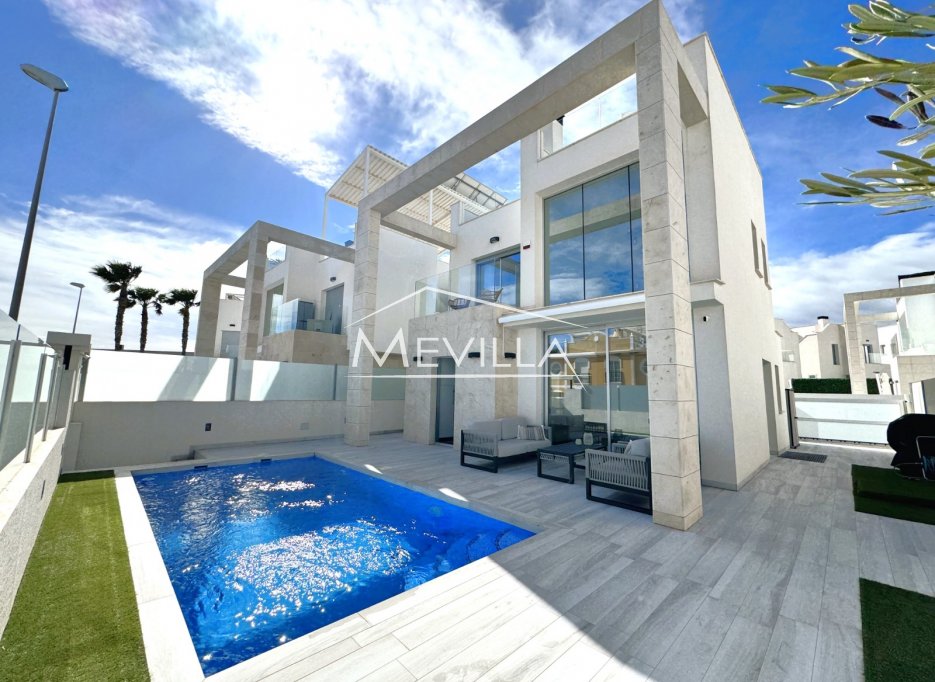 Verkäufe - Villa - Orihuela Costa - Lomas de Cabo Roig