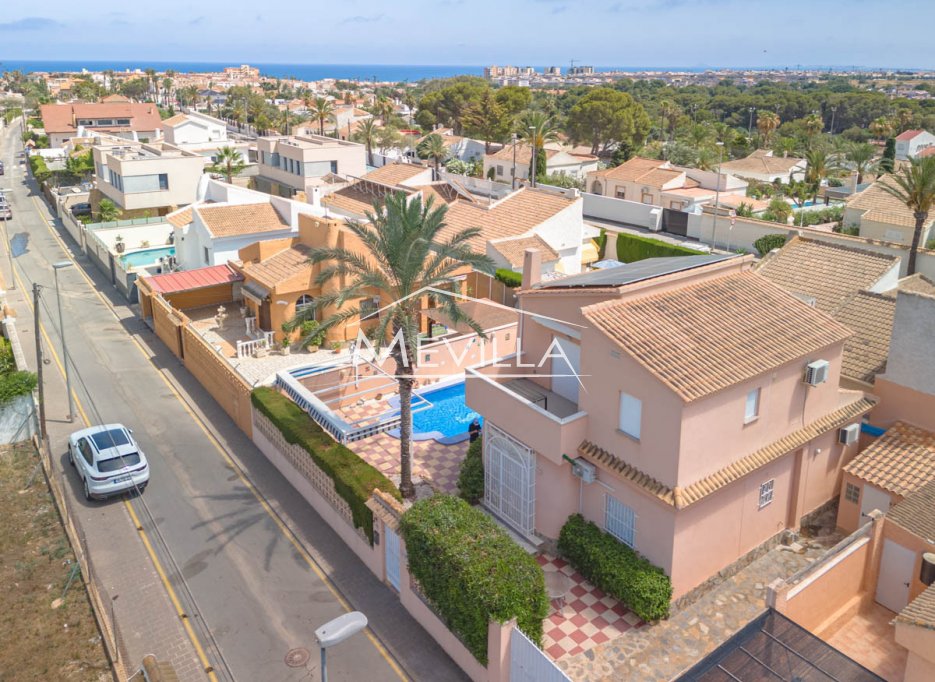 Verkäufe - Villa - Orihuela Costa - Mil Palmeras