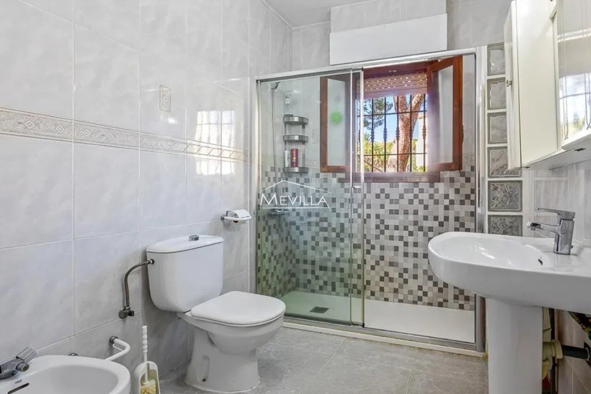 Verkäufe - Villa - Orihuela Costa - Villamartin