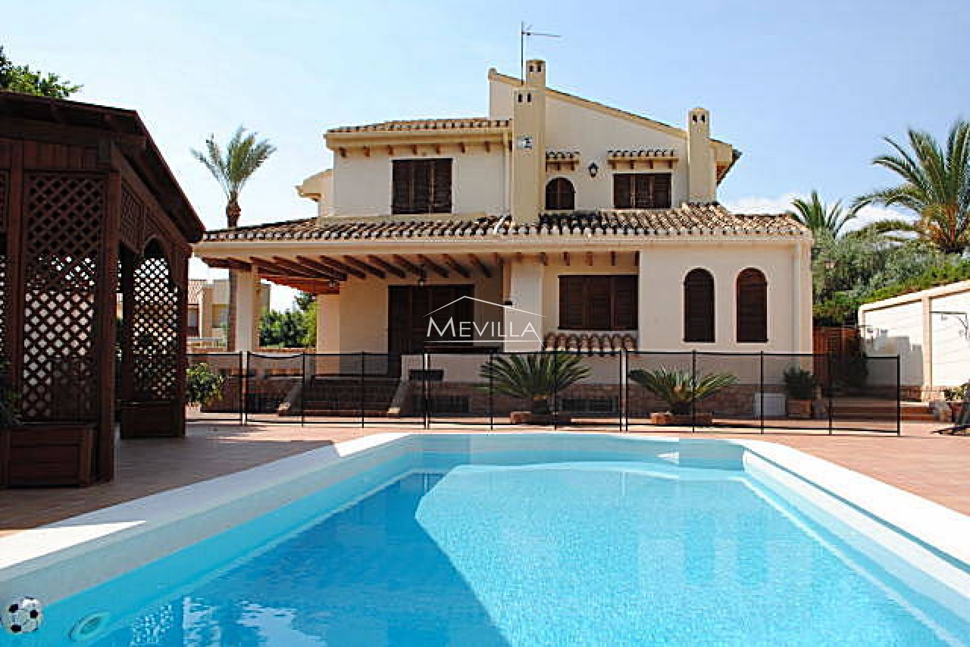 VILLA IN CAMPOAMOR ON THE BEACHSIDE FOR SALE