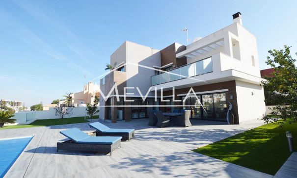 Villa - Resales - Orihuela Costa - Cabo Roig