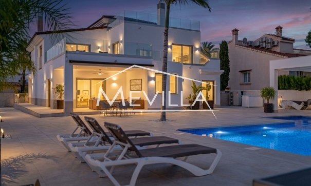Villa - Resales - Orihuela Costa - Cabo Roig