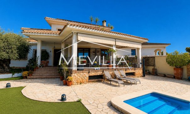 Villa - Resales - Orihuela Costa - Campoamor