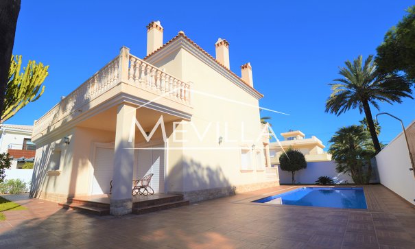 Villa - Resales - Orihuela Costa - CR866
