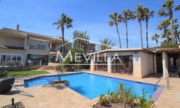 Villa - Salg (Resales) - Torrevieja - Torrevieja