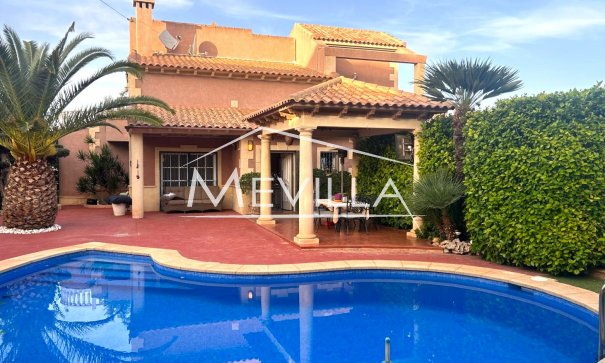 Villa - Wederverkoop - Torrevieja - Los Balcones
