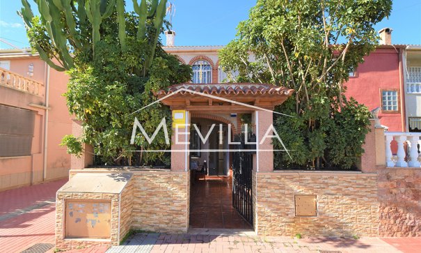 Villa - Wederverkoop - Torrevieja - Torrevieja