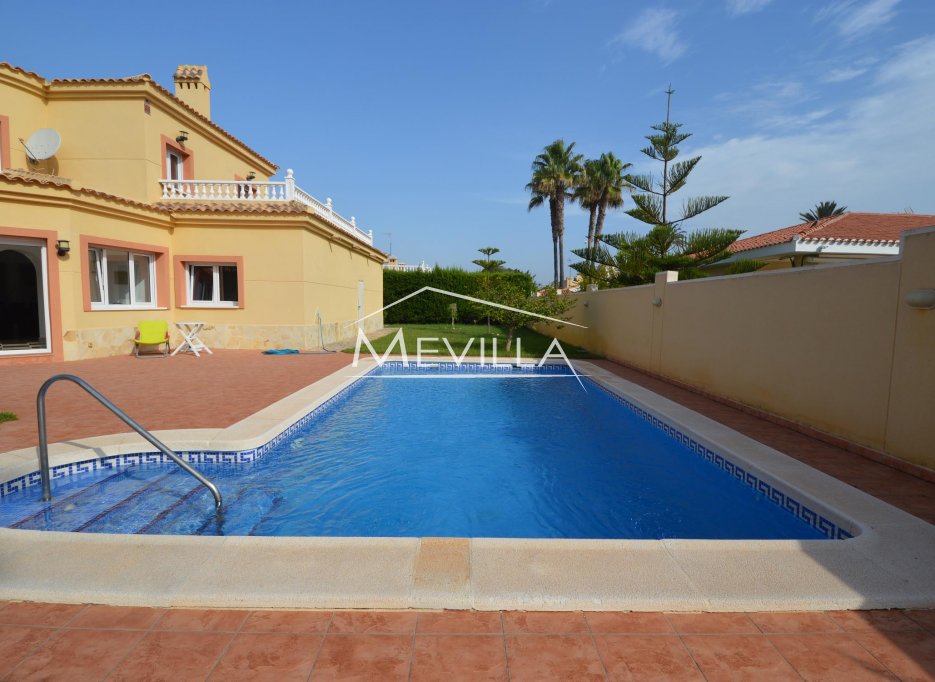 Wederverkoop - Villa - Orihuela Costa - Cabo Roig