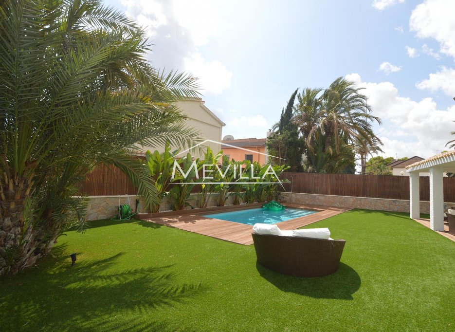 Wederverkoop - Villa - Orihuela Costa - Campoamor