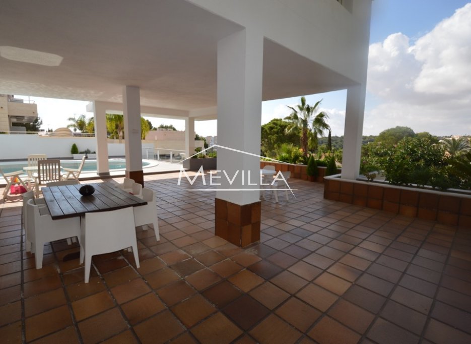 Wederverkoop - Villa - Orihuela Costa - Campoamor