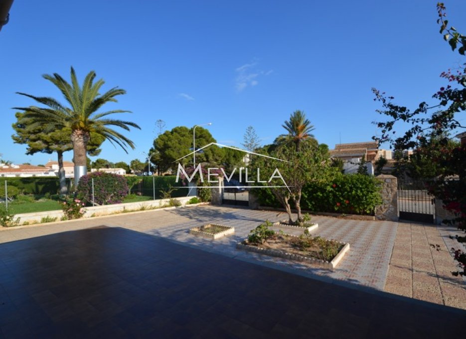 Wederverkoop - Villa - Orihuela Costa - Campoamor