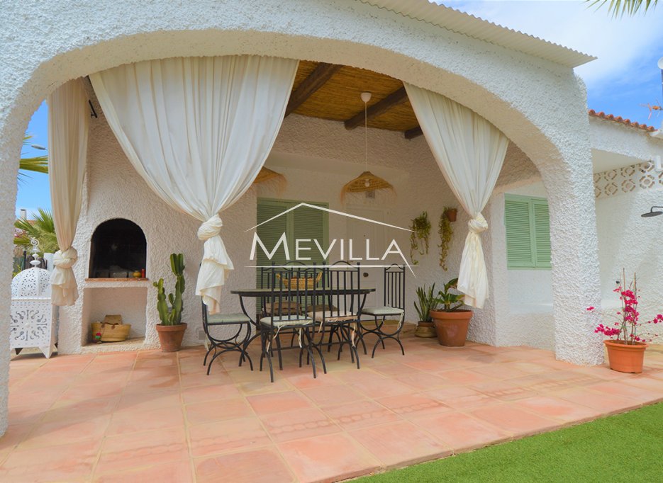 Wederverkoop - Villa - Orihuela Costa - Campoamor