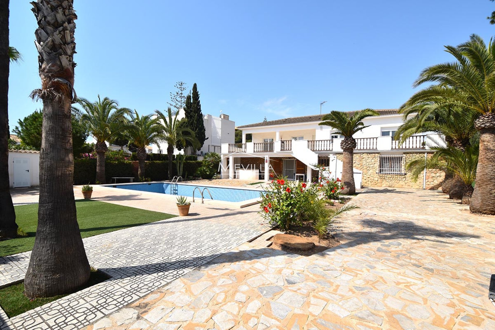 Wederverkoop - Villa - Orihuela Costa - La Zenia