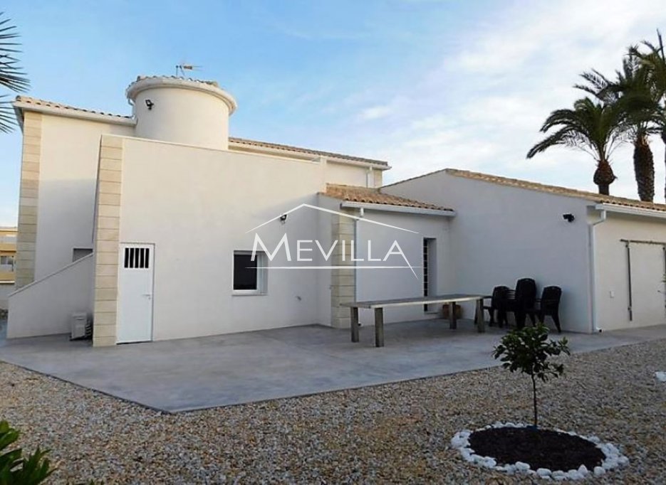 Wederverkoop - Villa - Orihuela Costa - La Zenia