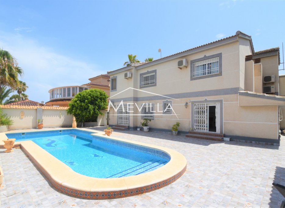 Wederverkoop - Villa - Orihuela Costa - La Zenia