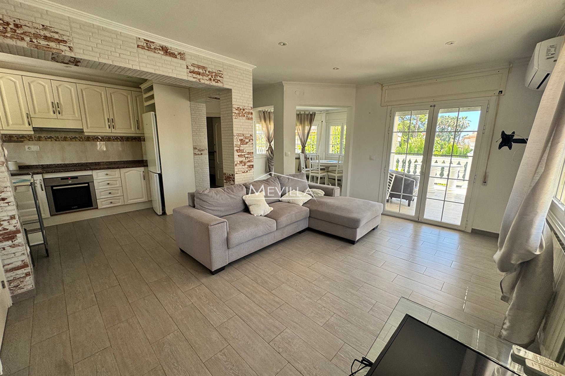 Wederverkoop - Villa - Orihuela Costa - La Zenia