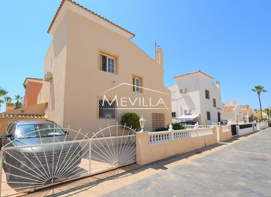 Wederverkoop - Villa - Orihuela Costa - Playa Flamenca