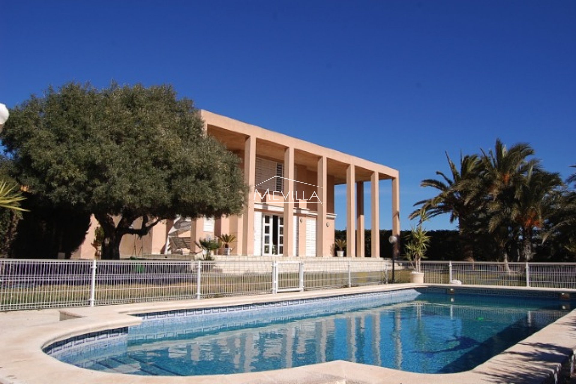 Wederverkoop - Villa - Orihuela Costa - Punta Prima