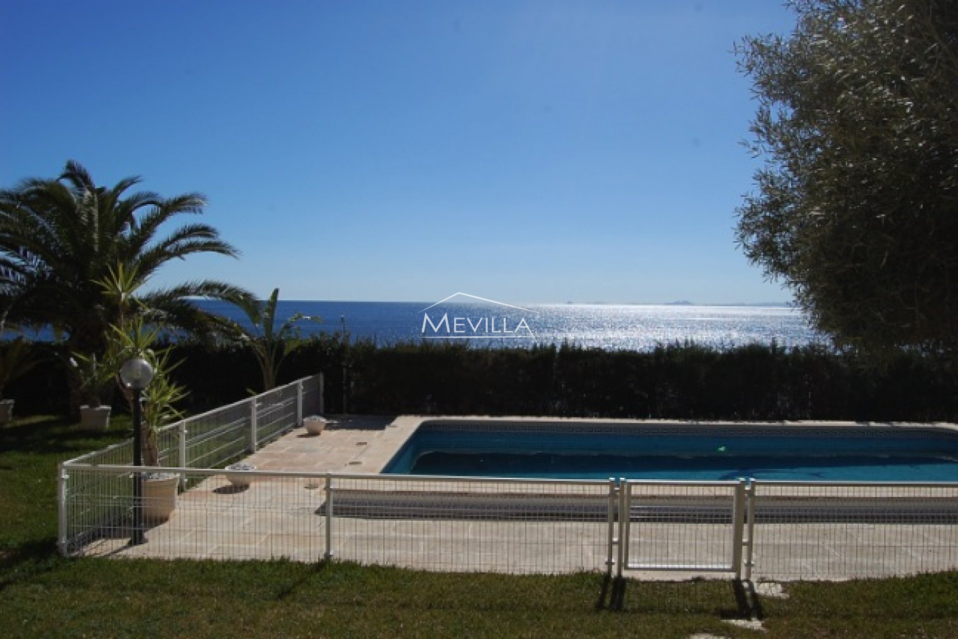 Wederverkoop - Villa - Orihuela Costa - Punta Prima