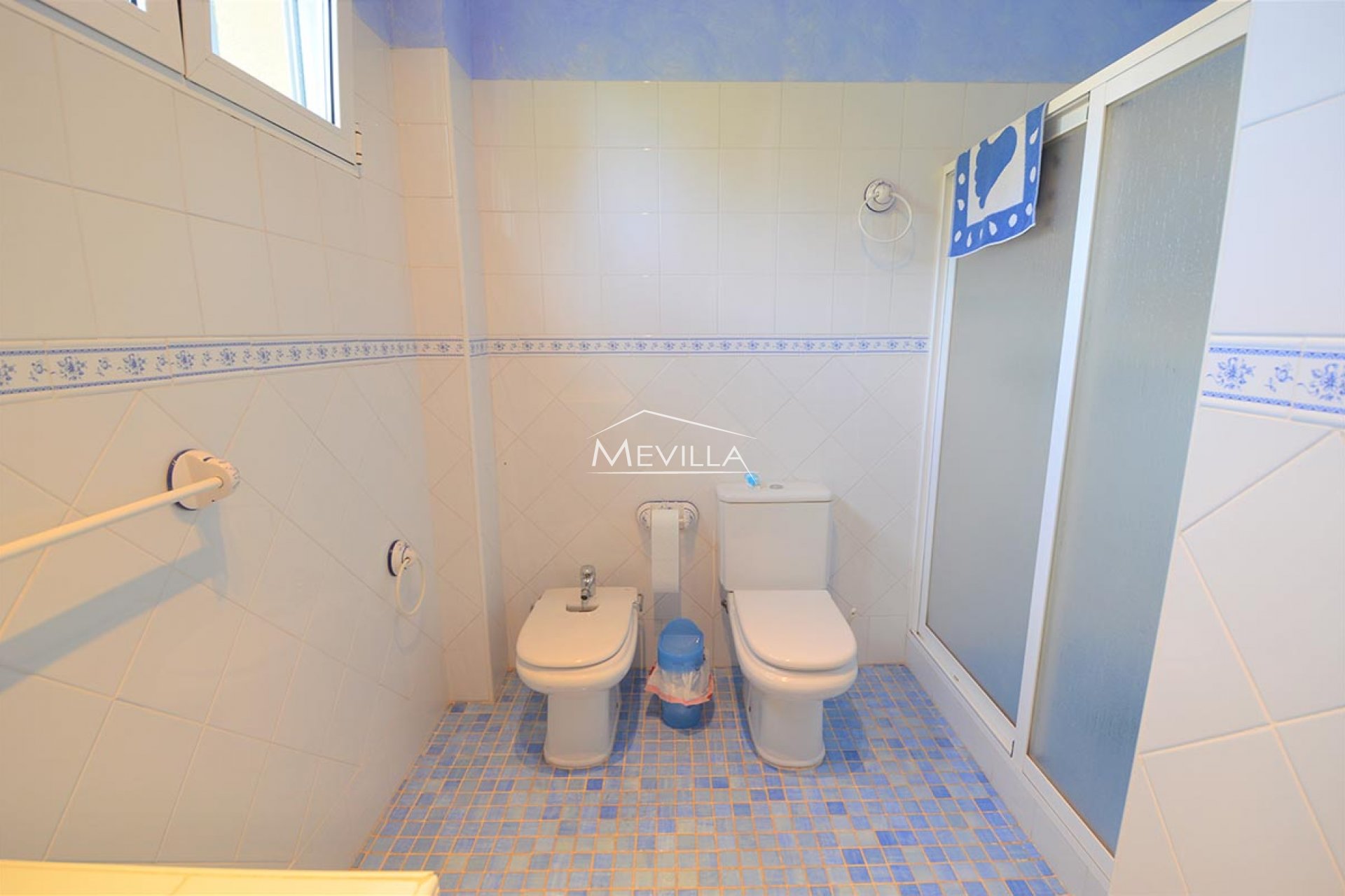 Wederverkoop - Villa - Orihuela Costa - Punta Prima