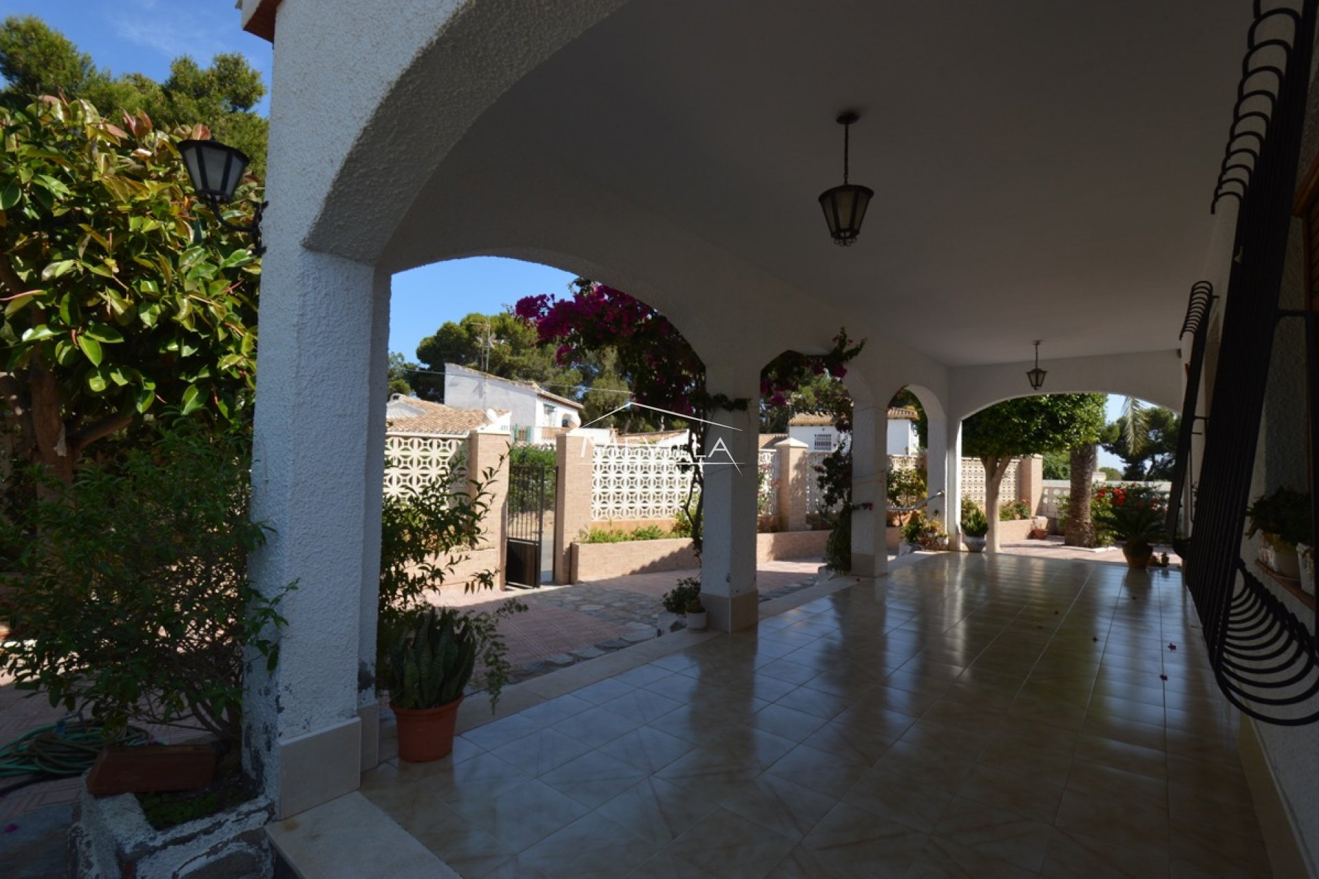 Wederverkoop - Villa - Orihuela Costa - Punta Prima